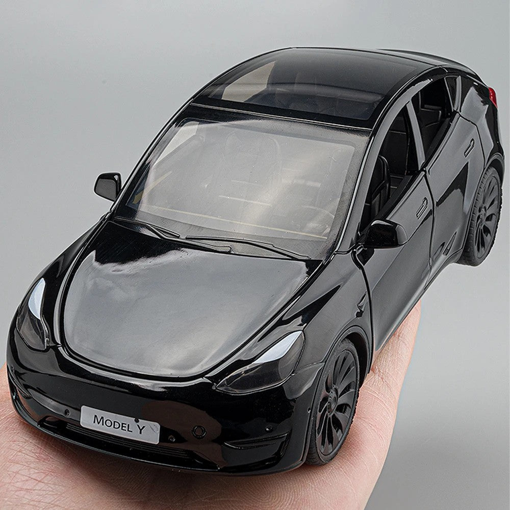 1:24 Scale Alloy Car Model Y Toy Vehicle Toy Kids Gift with Light and Music