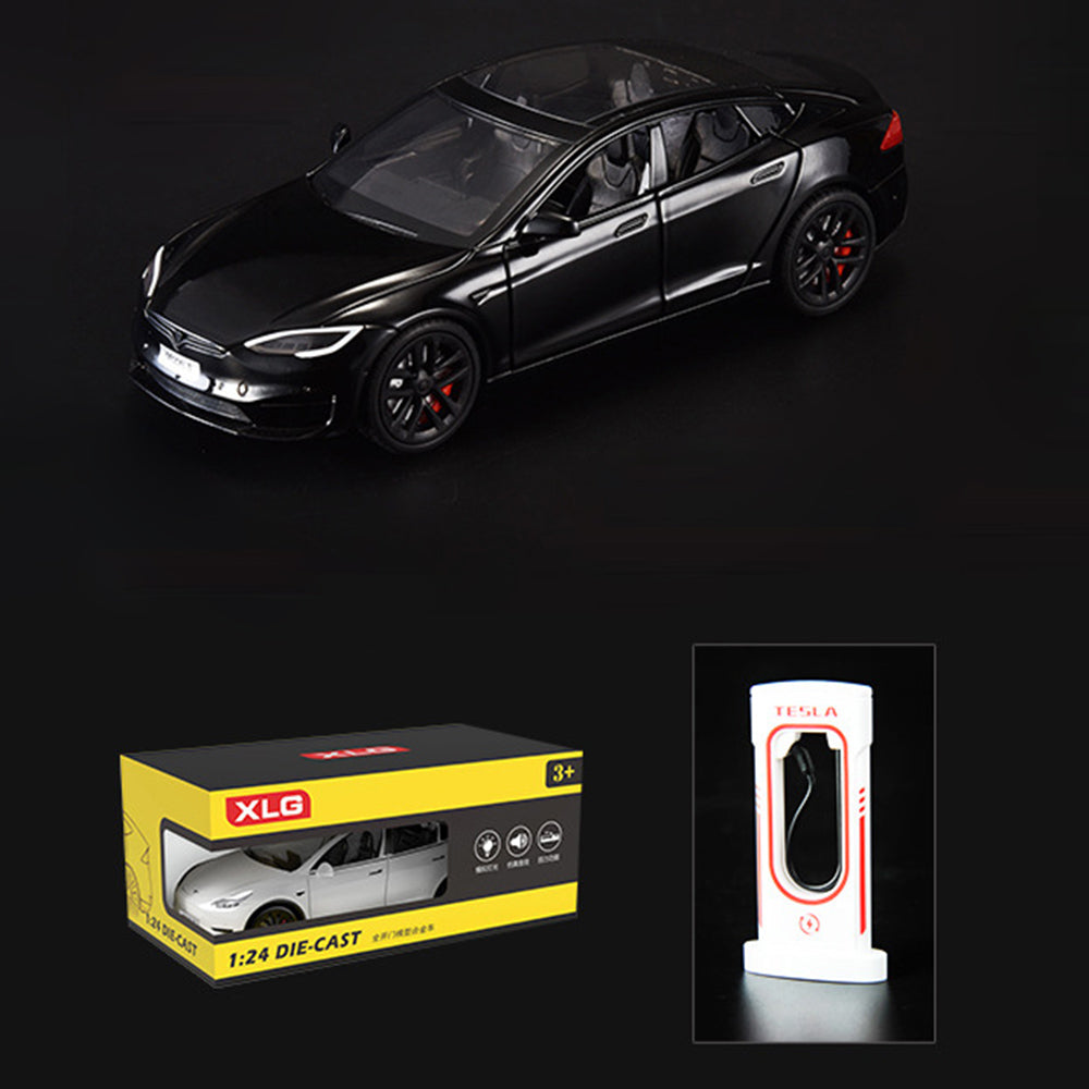 XLG 1 / 24 Model S Six-Door Alloy Car Model Toy with Lights