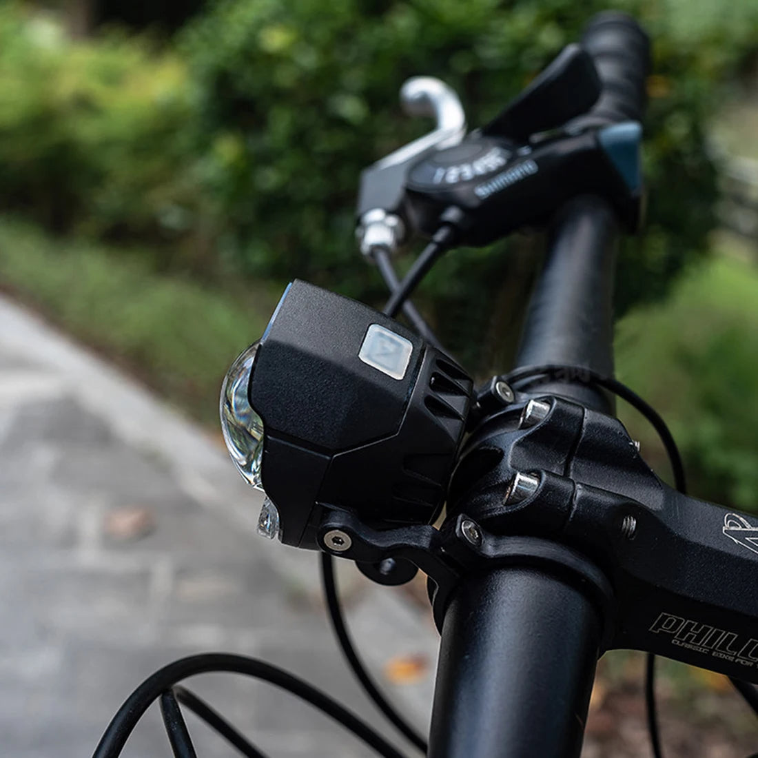 LEADBIKE LD28 750LM Bike Light Waterproof 3 Modes LED Bicycle Headlight