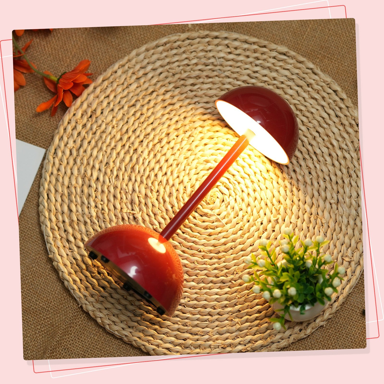 TD-06 Three colors can be switched by touch: white light / warm light / neutral light to create a  Bedside Lamp Mini Battery Operated LED Desk Light