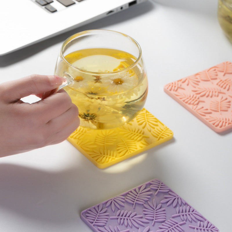 17*17cm Leaf Design Silicone Bowl Dish Heat Insulation Pad Dining Table Placemat