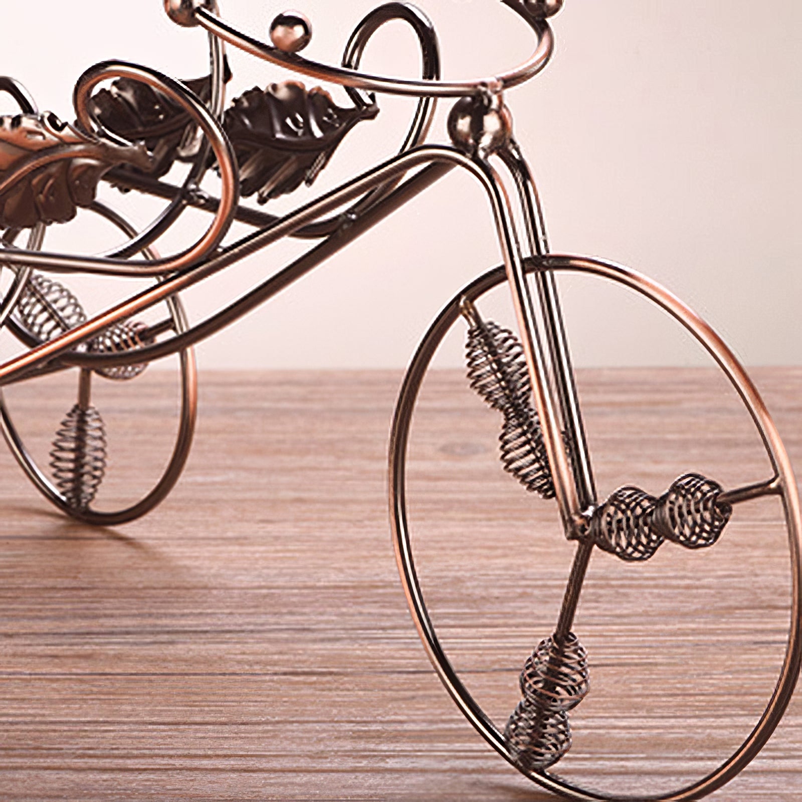 002B004 Retro Wine Rack Metal Bicycles Tricycle Design Wine Bottle Organizer Home Decoration