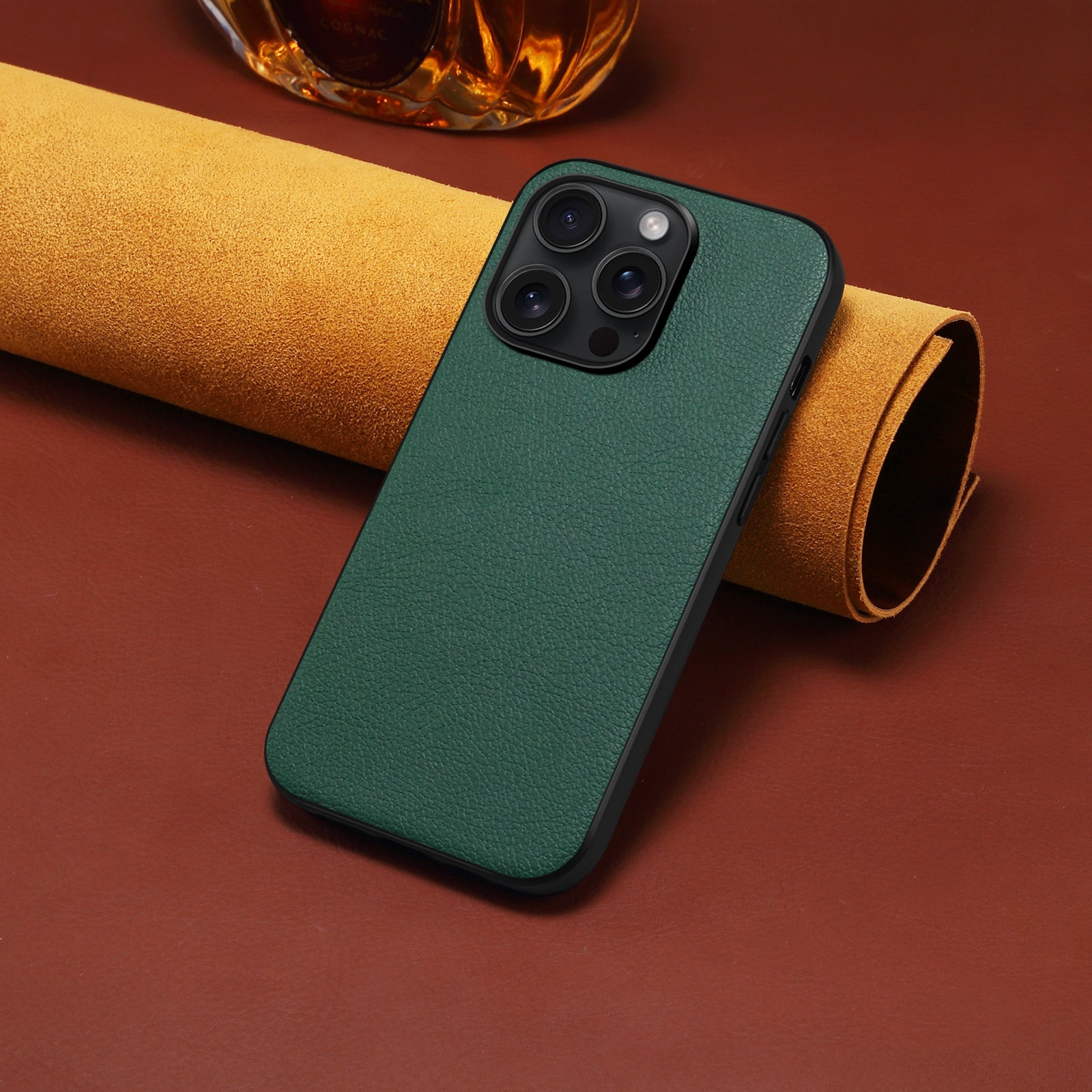 For iPhone 15 Pro Max Calf Texture Case Shockproof PC+TPU+PU Leather Phone Back Cover - Green