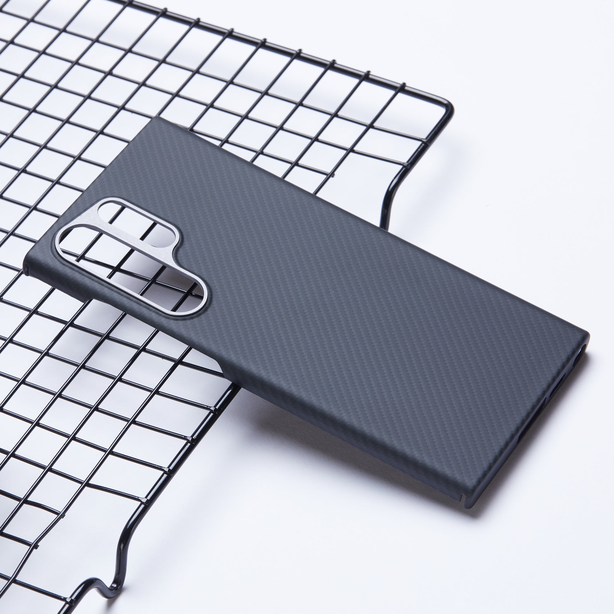 For Samsung Galaxy S22 Ultra 5G Aramid Fiber Case with Metal Lens Frame, 600D Fine Texture Slim Phone Cover, Black