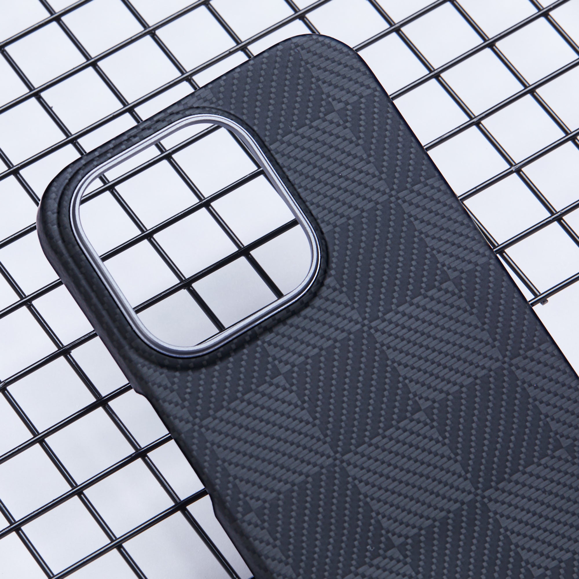 For iPhone 13 Pro Cell Phone Cases Anti-drop Aramid Fiber Magnetic Phone Cover (Big Lens Hole)