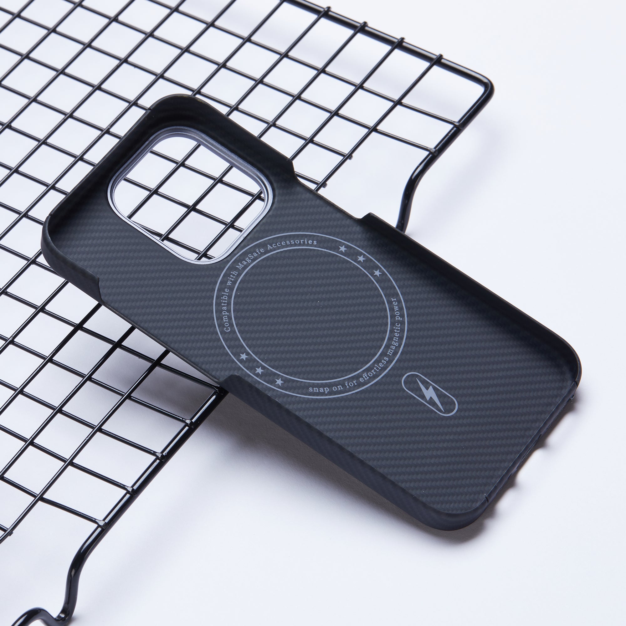 For iPhone 13 Pro Aramid Fiber Case Compatible with MagSafe 600D Fine Texture Slim Phone Cover