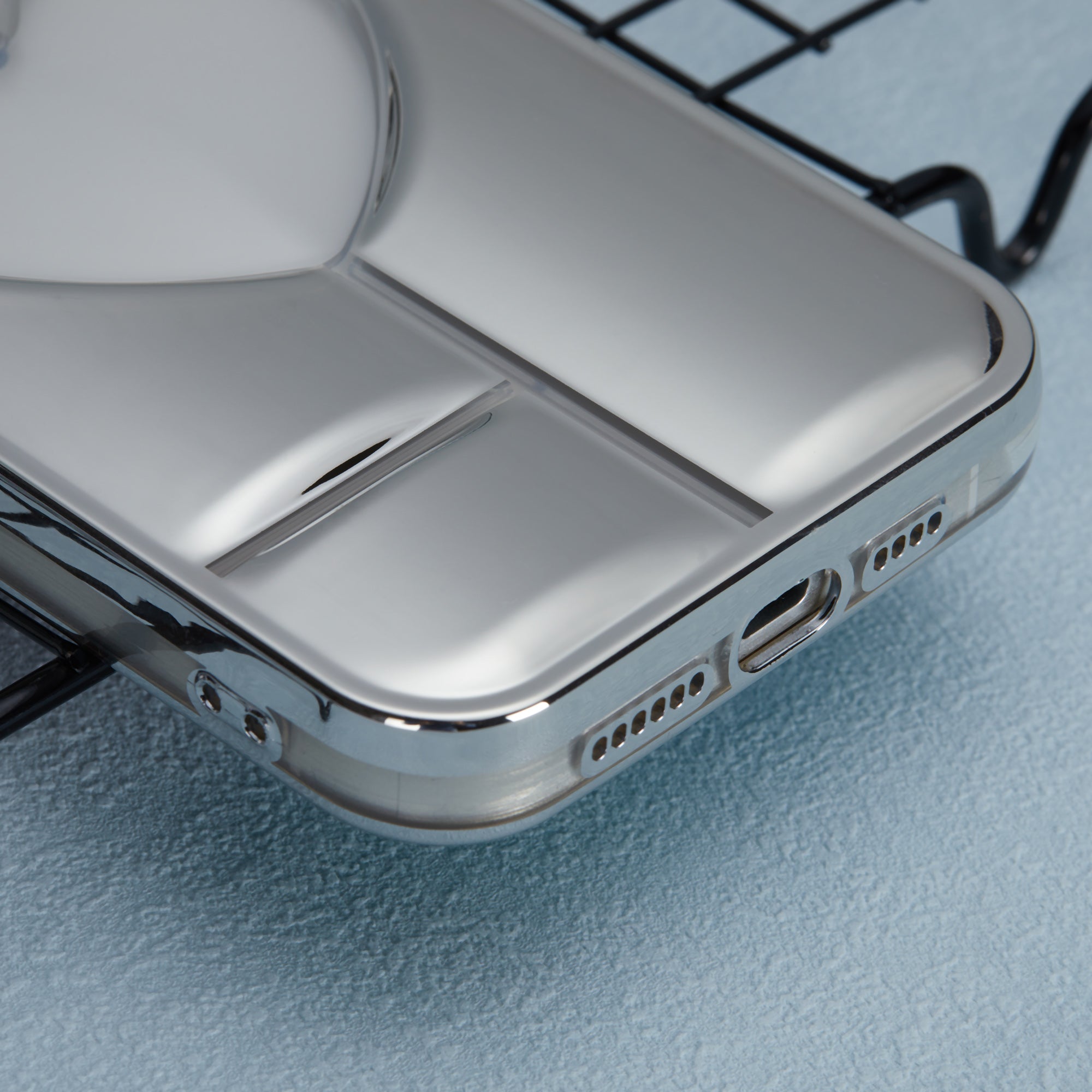 MNS Series for iPhone 14 Pro TPU Case Electroplating Phone Cover Clear 3D Heart Shape - Silver