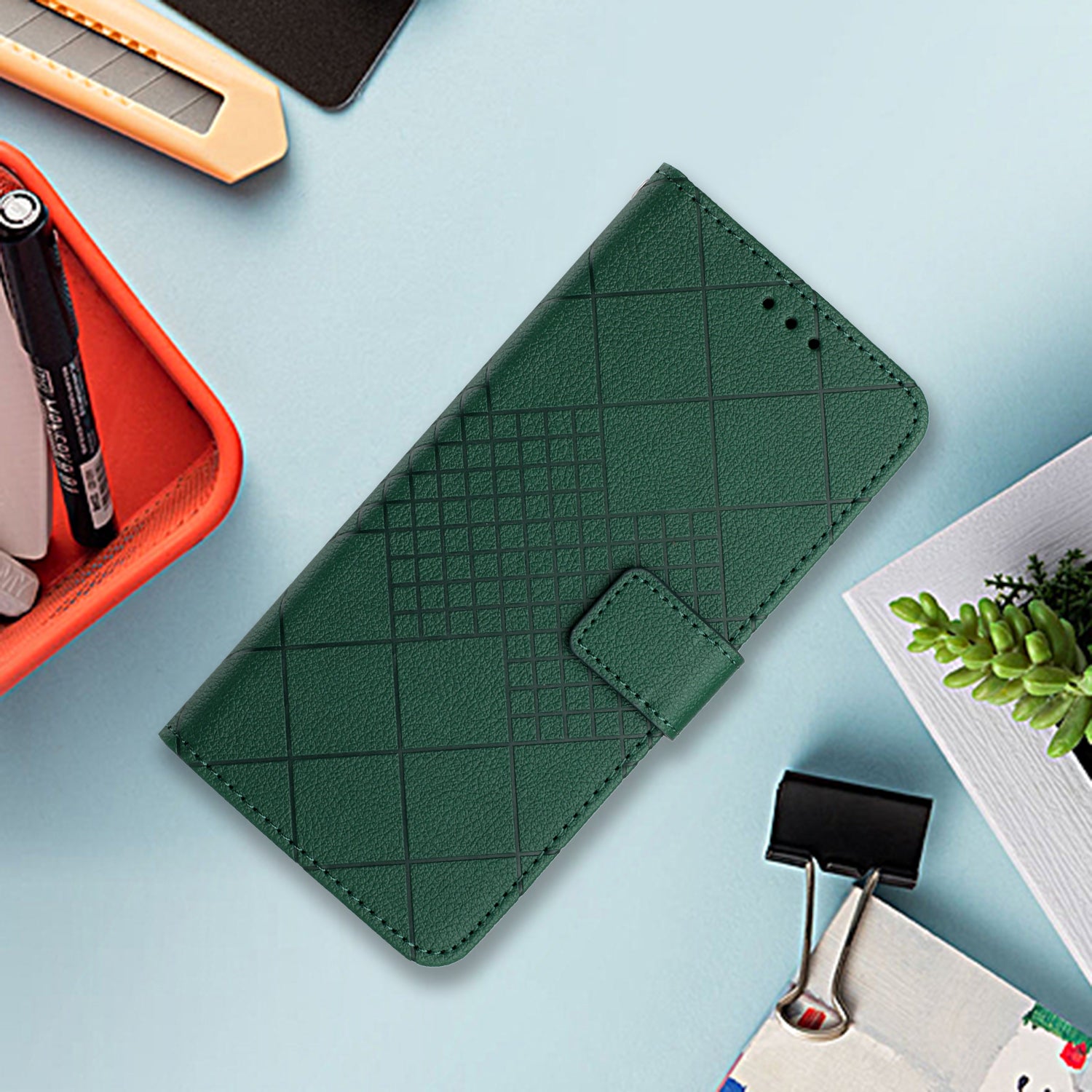 HT06 For Motorola Moto G34 5G Case Rhombus Pattern Leather Cover with Wrist Strap - Green