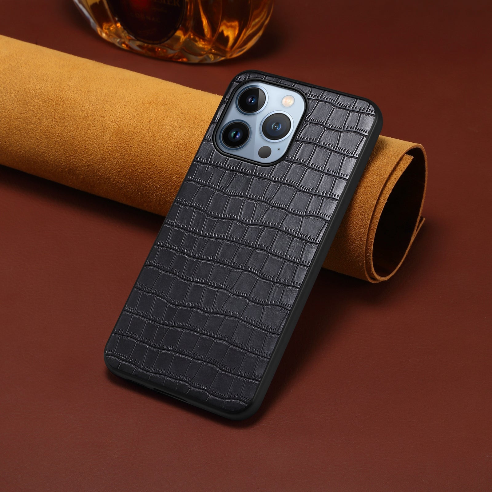 For iPhone 13 Pro 6.1 inch Case Crocodile Texture PU Leather Coated PC+TPU Drop-resistant Protective Cover