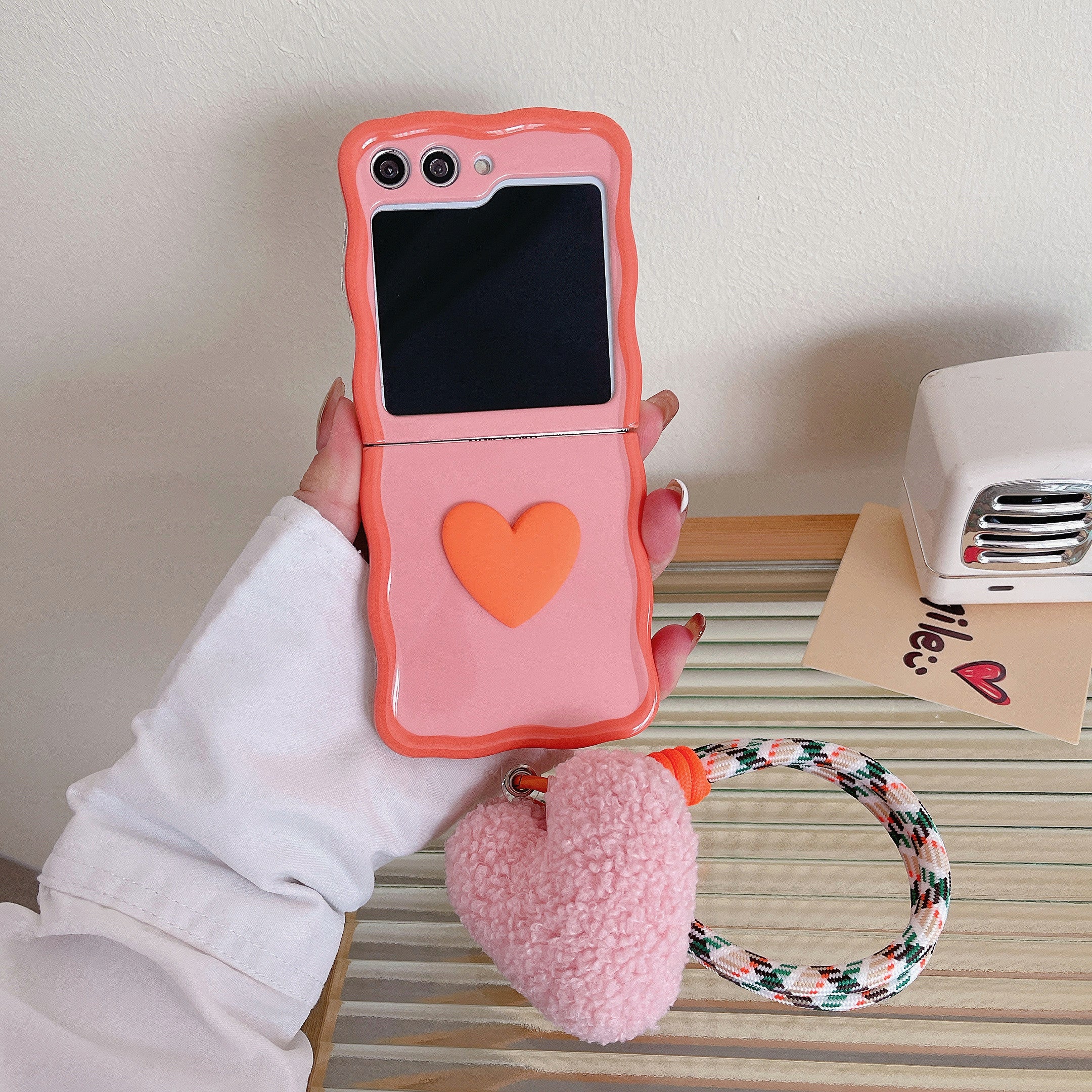 For Samsung Galaxy Z Flip5 5G Case Heart Pattern TPU Phone Cover with Hand Strap
