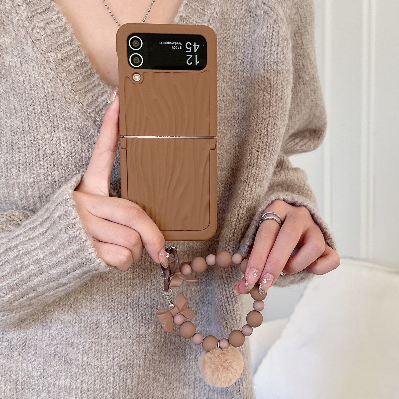 For Samsung Galaxy Z Flip4 5G Case Ripple Texture Kickstand PC Phone Cover with Beads Hand Strap