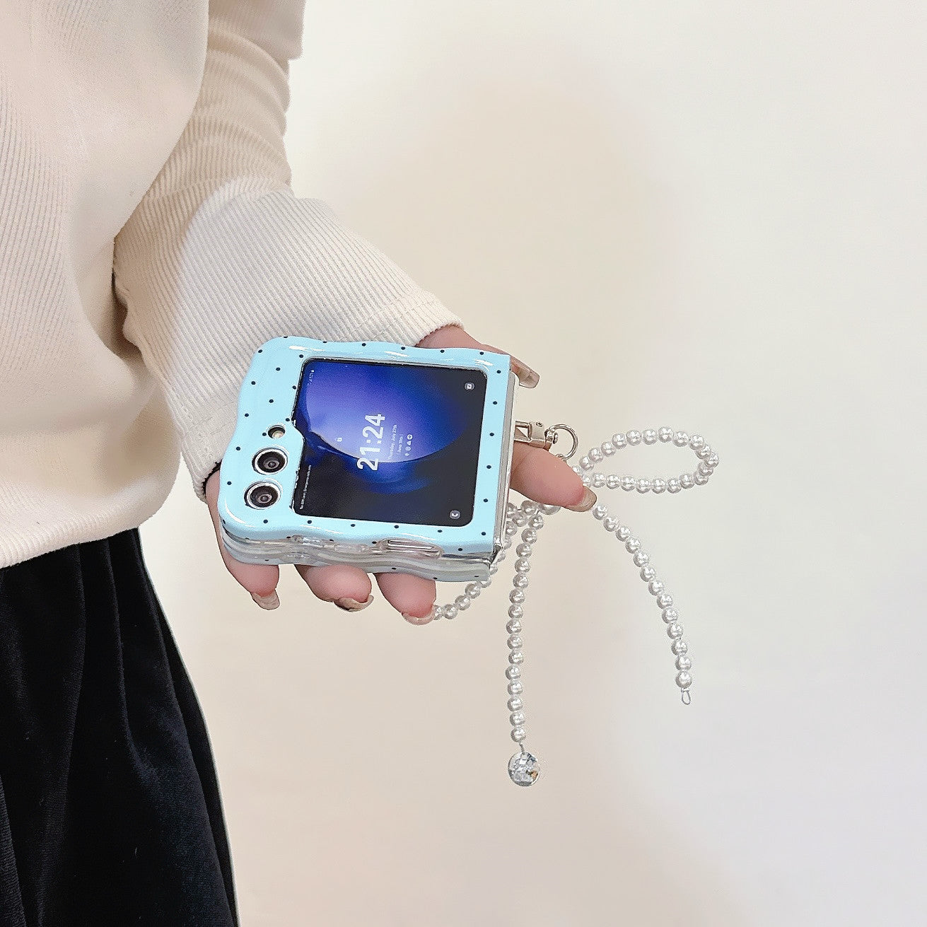 For Samsung Galaxy Z Flip5 5G Case TPU Folding Phone Cover with Pearls Bowknot Pendant