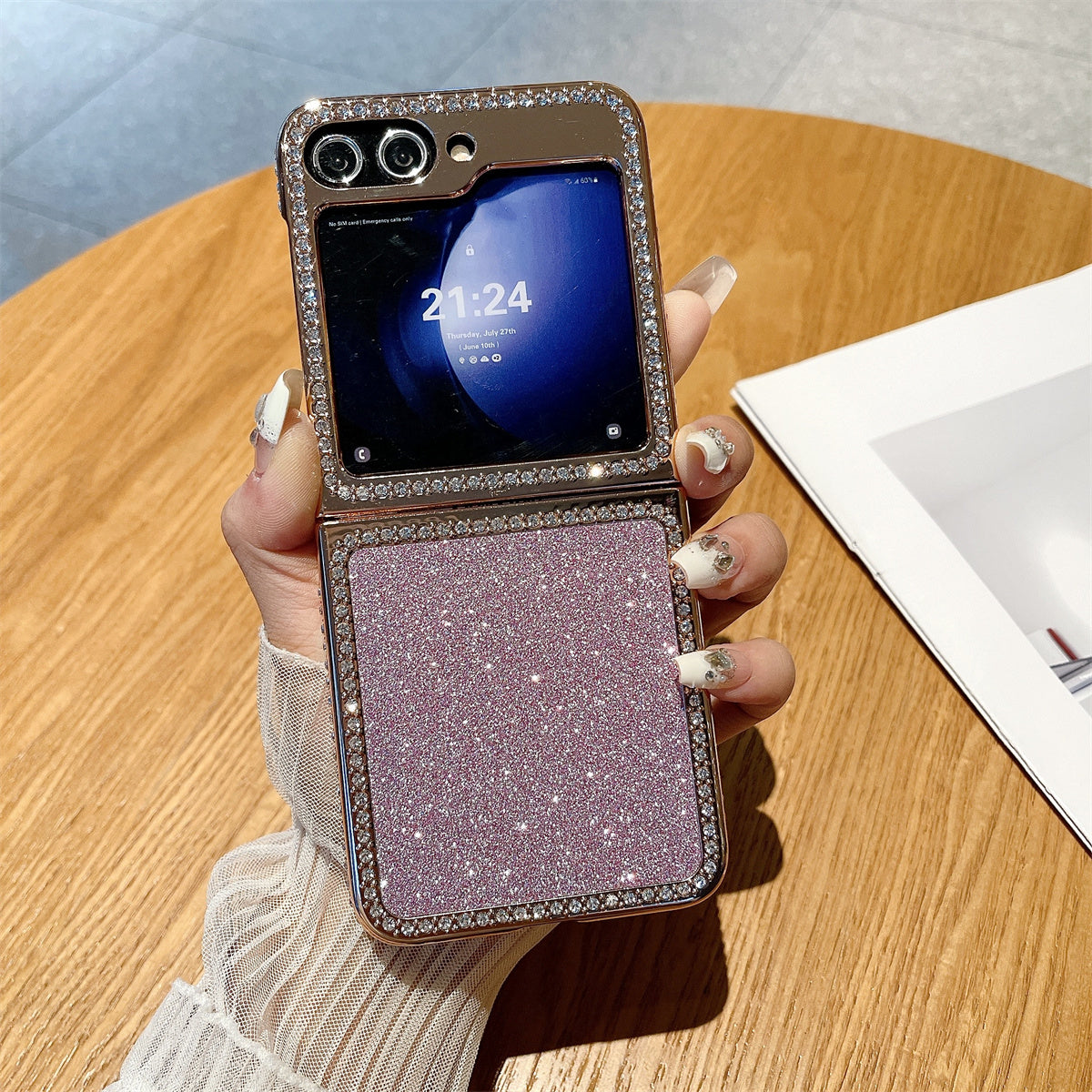 For Samsung Galaxy Z Flip5 5G / Z Flip6 5G Case Rhinestone Decor Hard PC Phone Cover