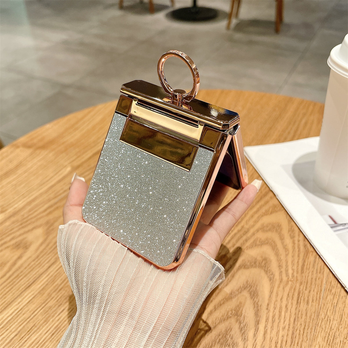 For Samsung Galaxy Z Flip5 5G / Z Flip6 5G Glitter Design Hard PC Phone Cover with Ring Kickstand