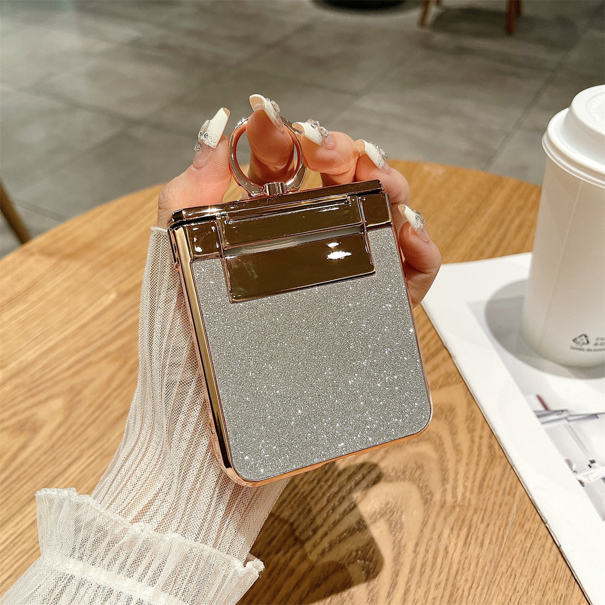 For Samsung Galaxy Z Flip5 5G / Z Flip6 5G Glitter Design Hard PC Phone Cover with Ring Kickstand