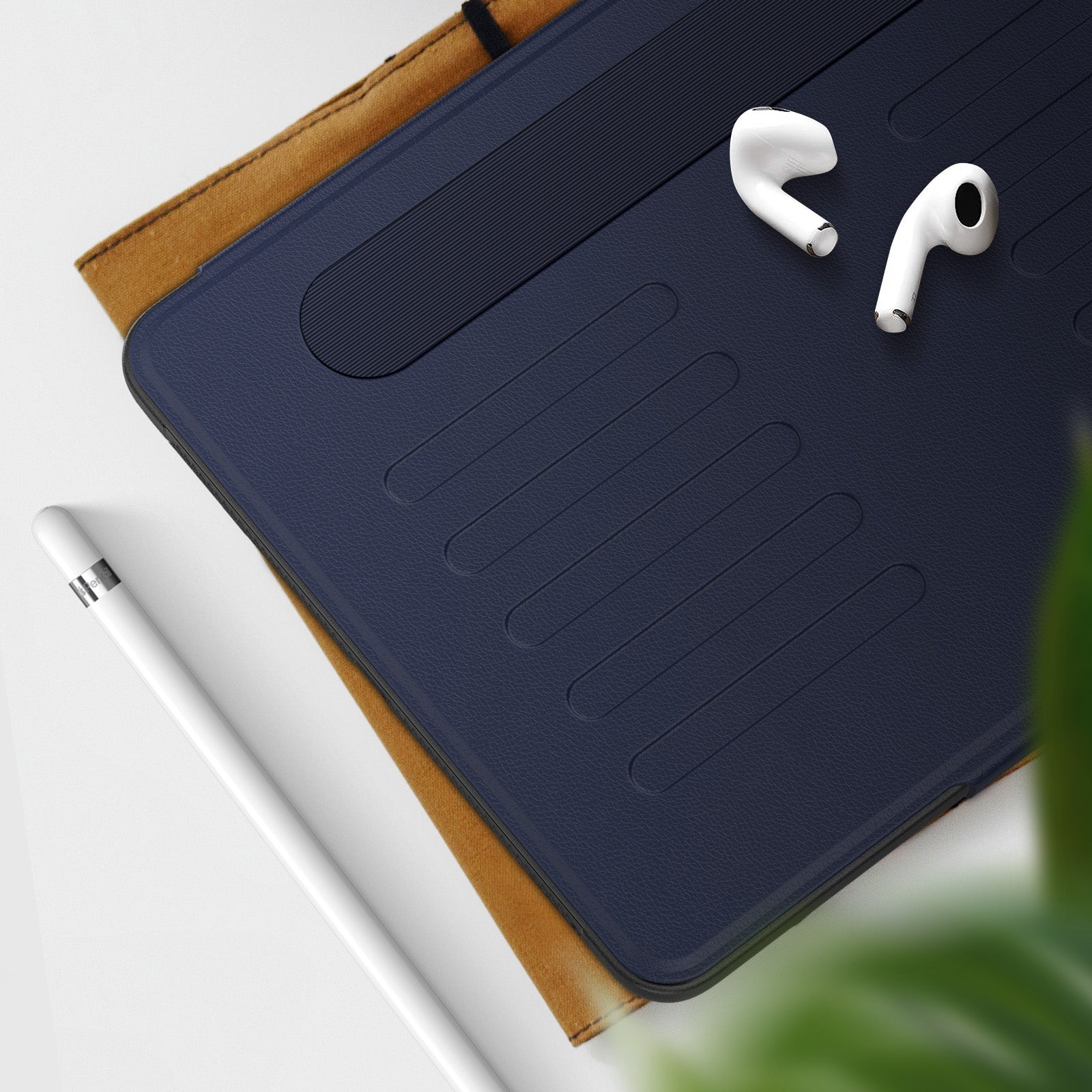 For iPad 9.7-inch (2018) / (2017) / iPad Pro 9.7 inch (2016) / iPad Air 2 Case Leather Auto Wake Sleep Tablet Cover