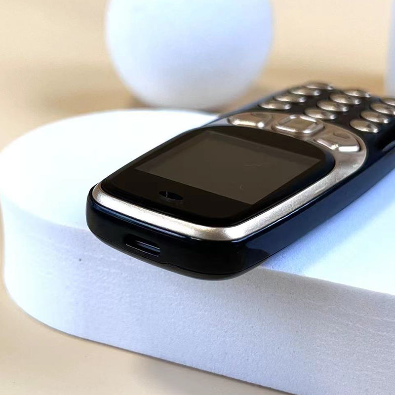Q3308 1.33-Inch Mini Triple SIM Standby 2G Bar Phone