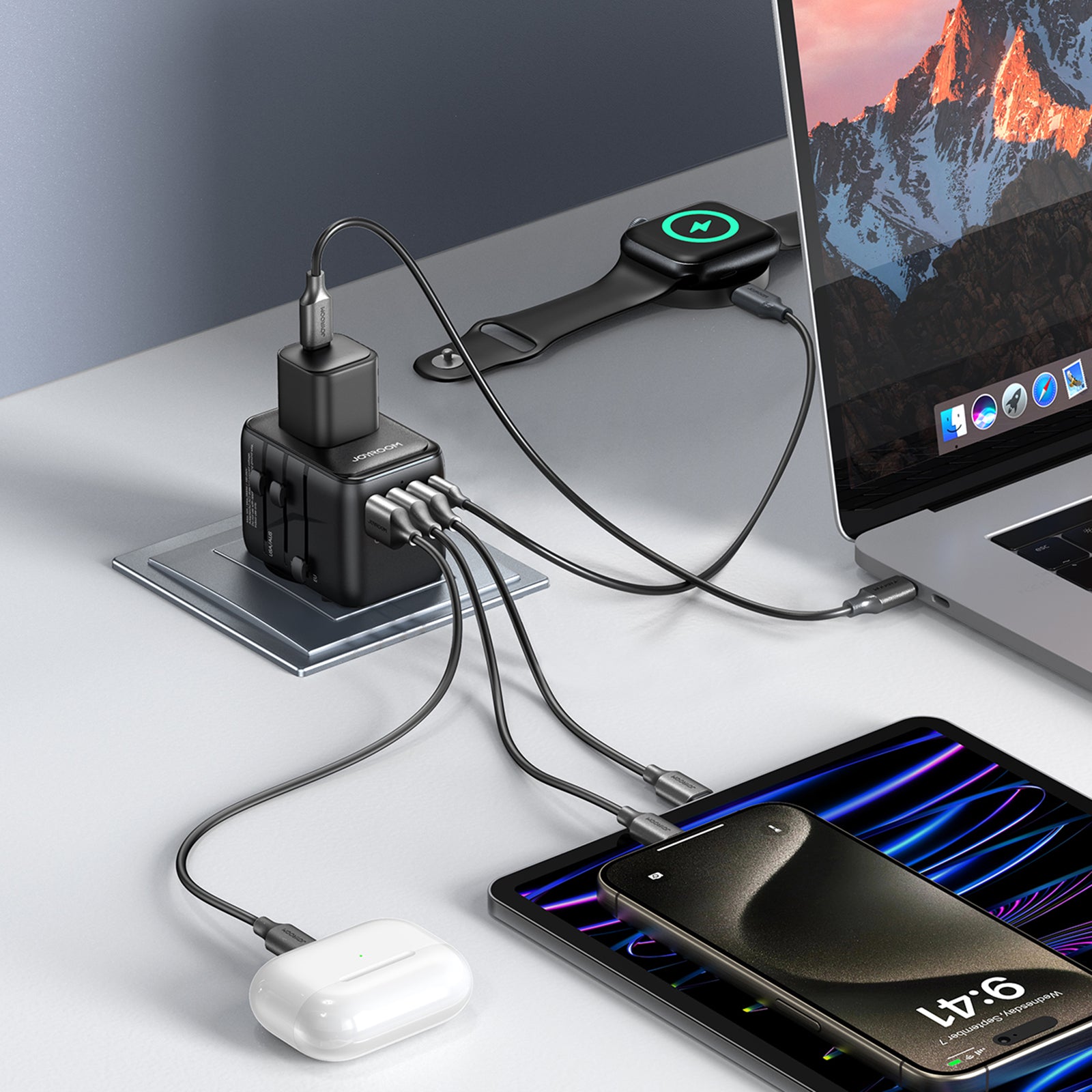 JOYROOM JR-TCW01 17W Travel Adapter Multifunction Type-C+3USB-A Power Charger Converter
