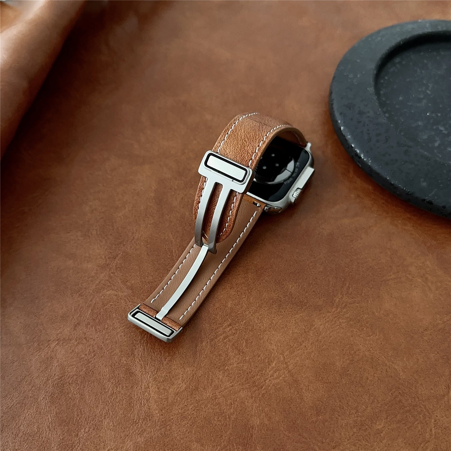 For Apple Watch Series 9 8 7 41mm / SE (2023) SE (2022) SE 6 5 4 40mm / 3 2 1 38mm Genuine Cow Leather Watch Band - Waxy Black