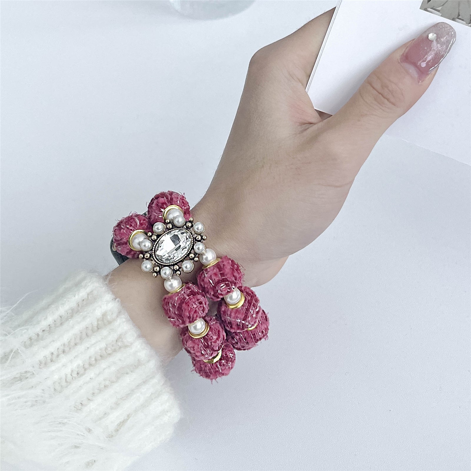 For Apple Watch Series 9 8 7 41mm / 6 5 4 SE (2023) SE (2022) SE 40mm / 3 2 1 38mm Velvet Cotton Beaded Bracelet - Rose