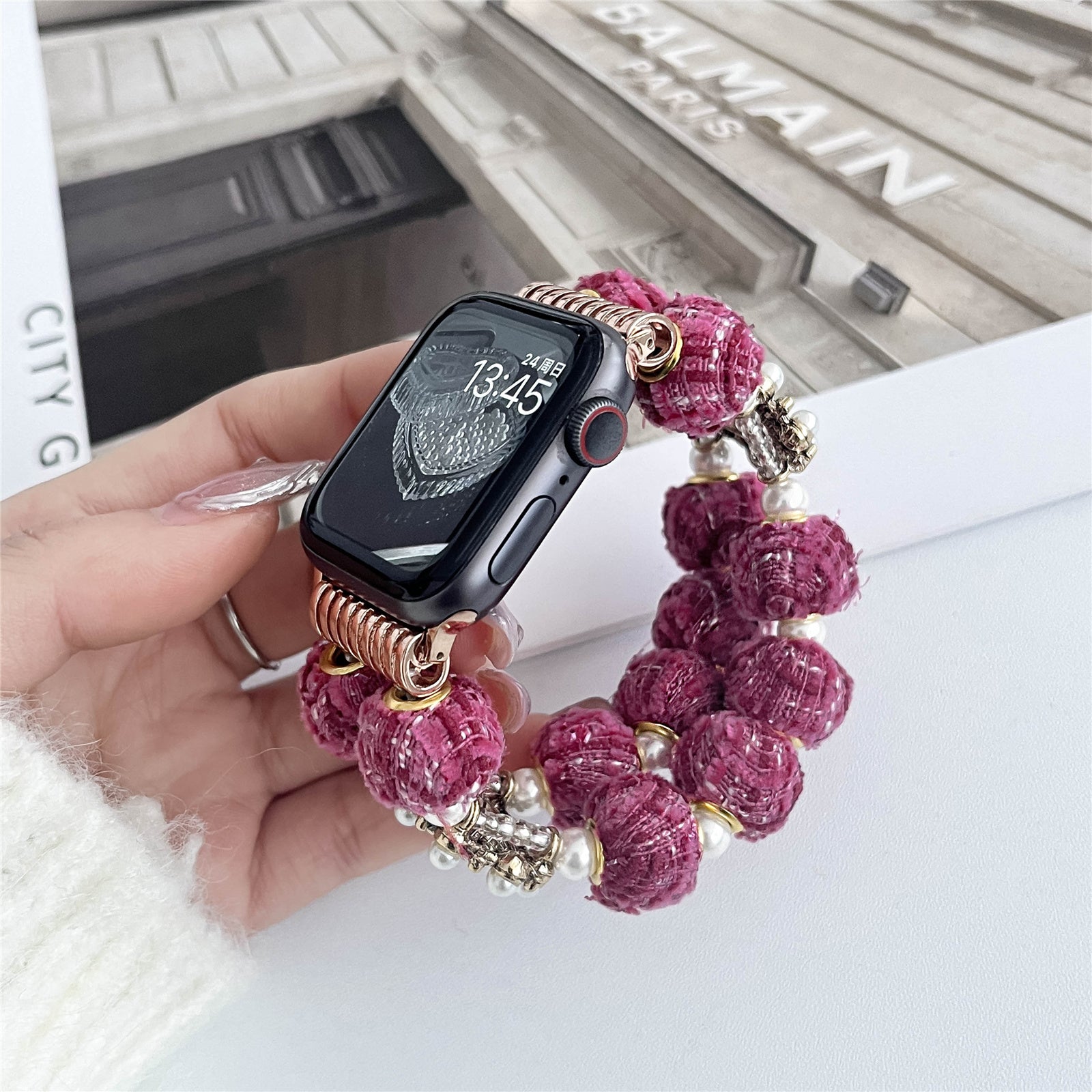 For Apple Watch Ultra 2 Ultra 49mm / Series 9 8 7 45mm / SE (2023) SE (2022) SE 6 5 4 44mm / 3 2 1 42mm Beaded Bracelet Strap - Rose