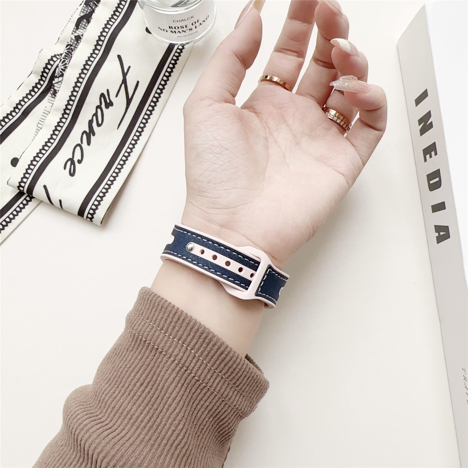 For Apple Watch Series 9 8 7 41mm / SE (2023) SE (2022) SE 6 5 4 40mm / 3 2 1 38mm PU Leather+Silicone Watch Band - Navy Blue