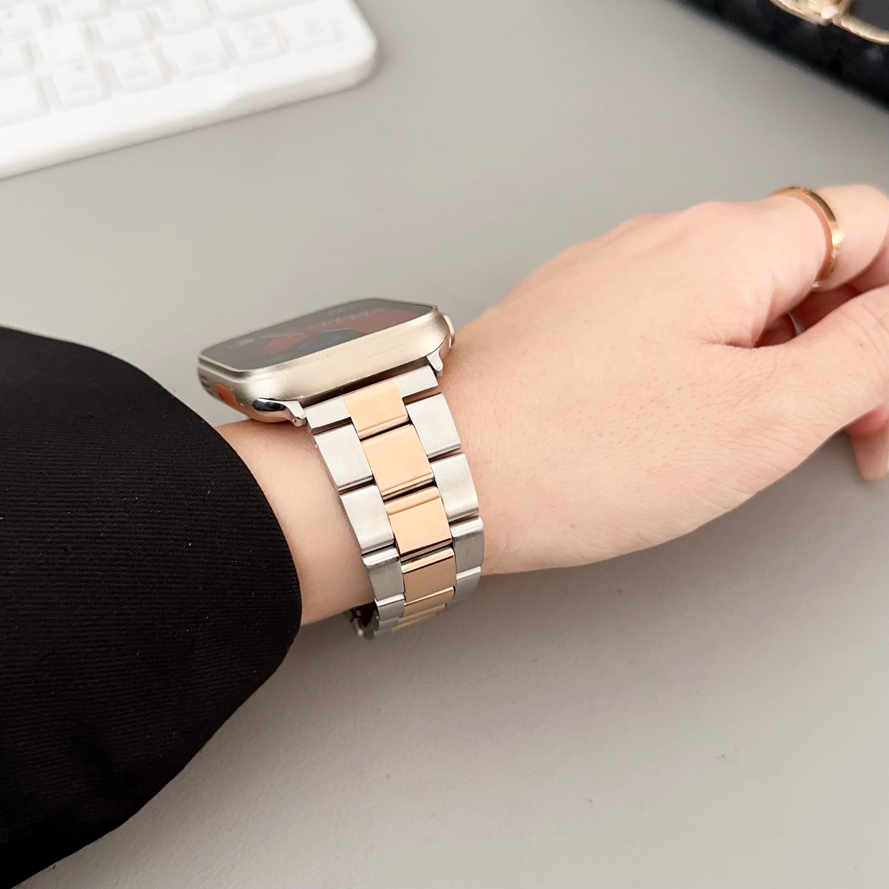 For Apple Watch Series 9 8 7 41mm / SE (2023) SE (2022) SE 6 5 4 40mm / 3 2 1 38mm Stainless Steel Watch Band - Silver+Rose Gold
