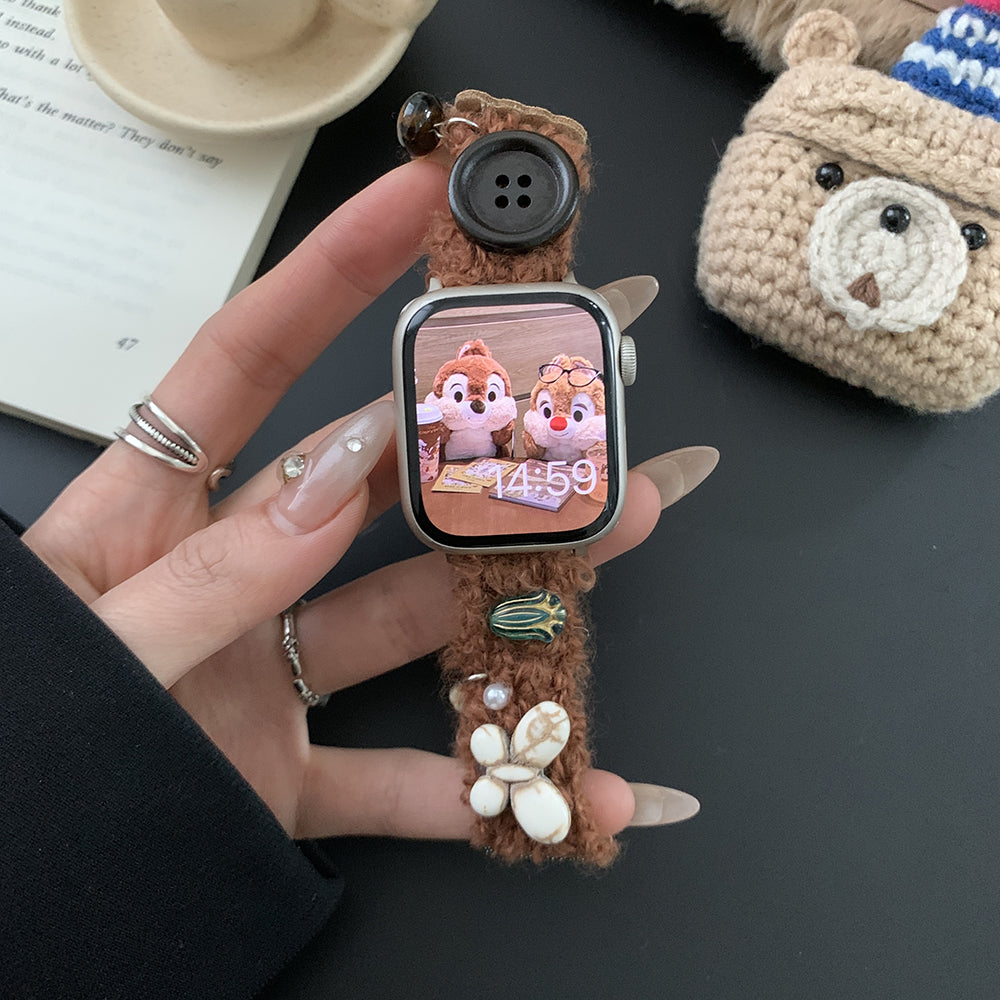 For Apple Watch Ultra 2 Ultra 49mm / Series 9 8 7 45mm / 6 5 4 SE (2022) SE (2023) SE 44mm / 3 2 1 42mm Plush Watch Band - Button+Butterfly