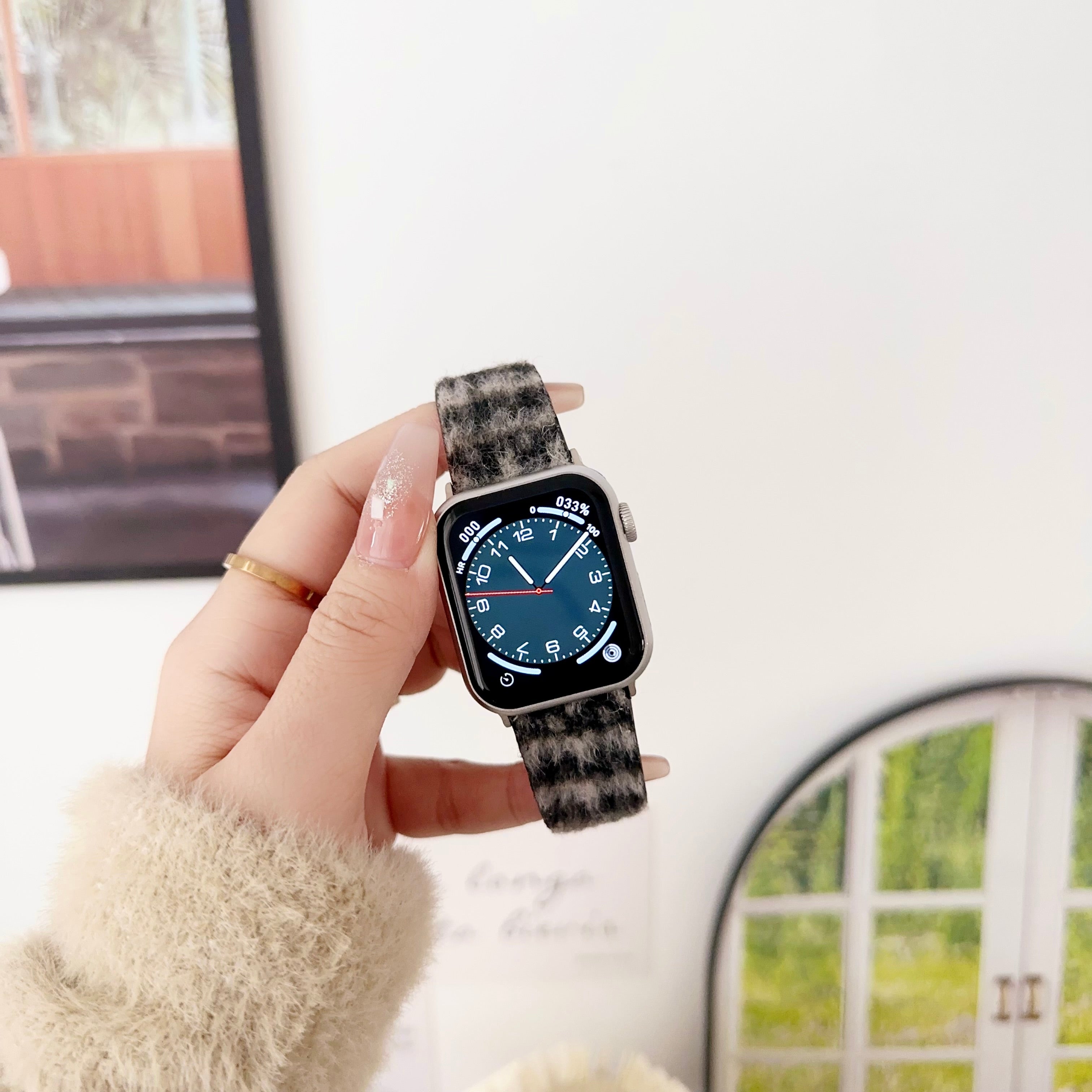 For Apple Watch 9 8 7 41mm  /  SE (2022) SE (2023) SE 6 5 4 40mm  /  3 2 1 38mm Watch Band V-shape Tail Design Strap - Black+Grey