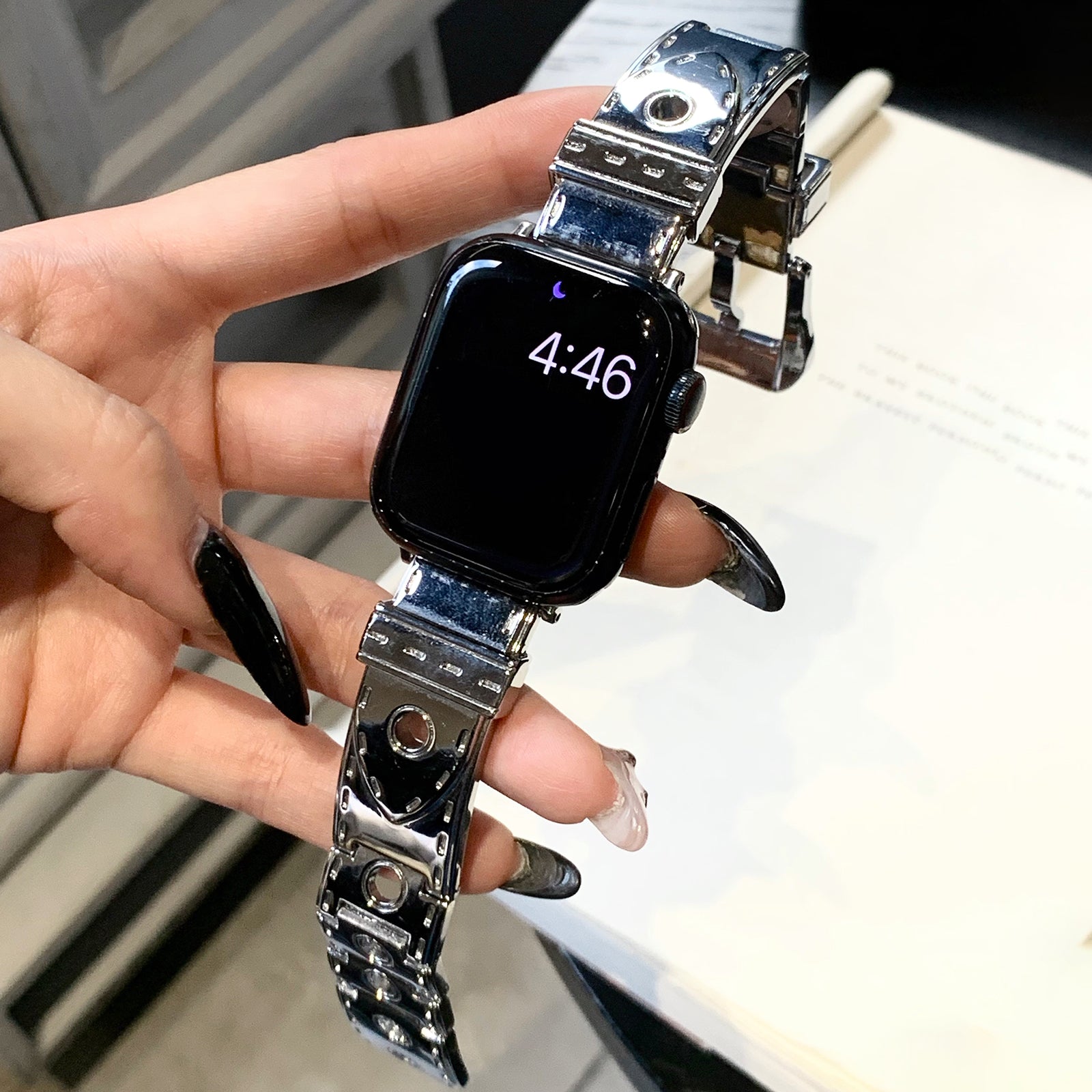 For Apple Watch Ultra 2 Ultra 49mm / Series 9 8 7 45mm / 6 5 4 SE (2022) SE (2023) SE 44mm / 3 2 1 42mm Zinc Alloy Watch Strap - Gold