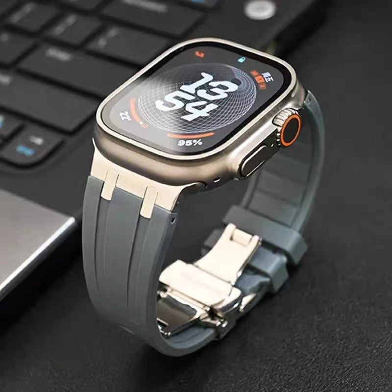 For Apple Watch Series 9 8 7 41mm / SE (2023) SE (2022) SE 6 5 4 40mm / 3 2 1 38mm Silicone Band Butterfly Buckle Watch Strap - Black