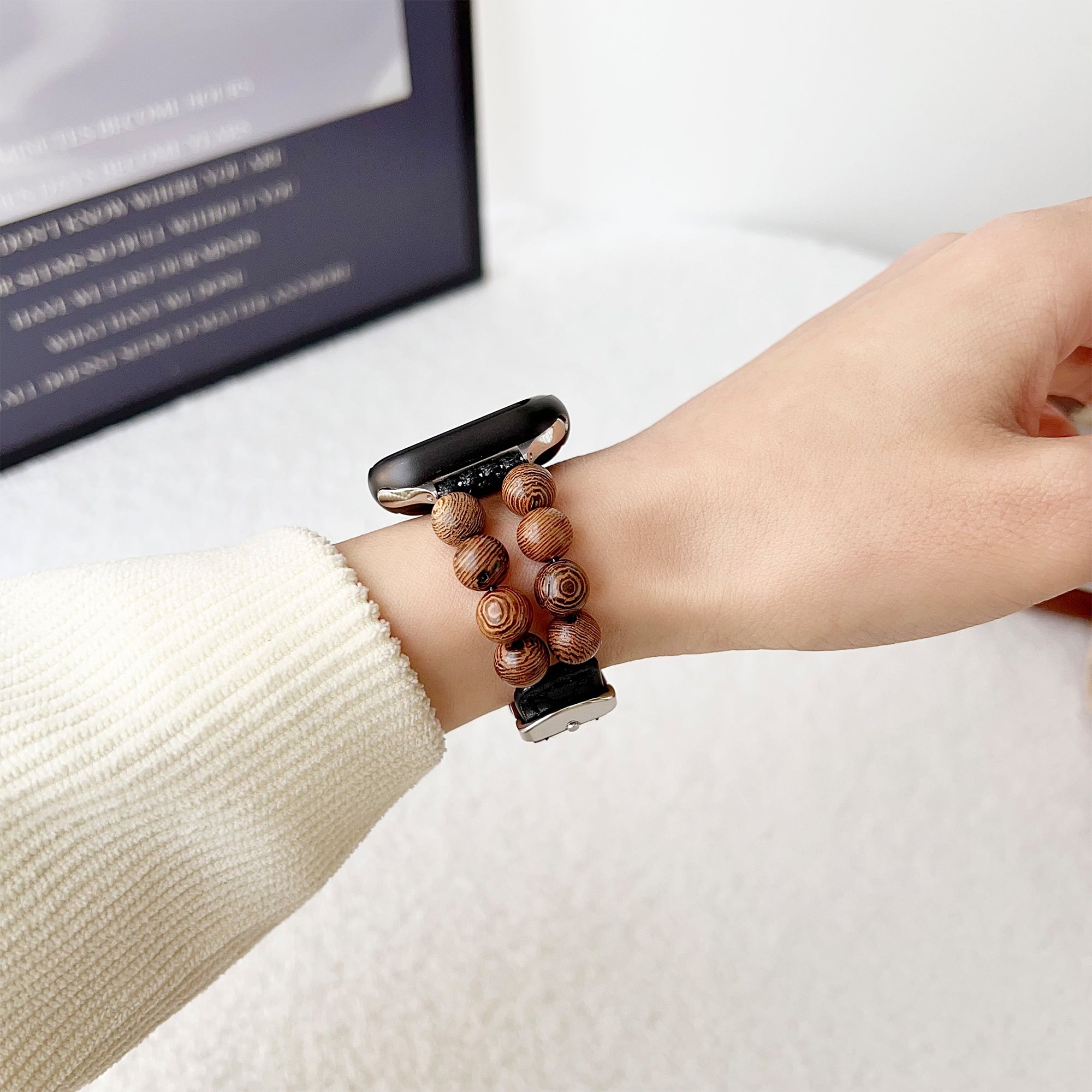 For Apple Watch Series 9 8 7 41mm  /  6 5 4 SE (2022) SE (2023) SE 40mm  /  3 2 1 38mm Watch Bracelet with Wooden Beads - Black