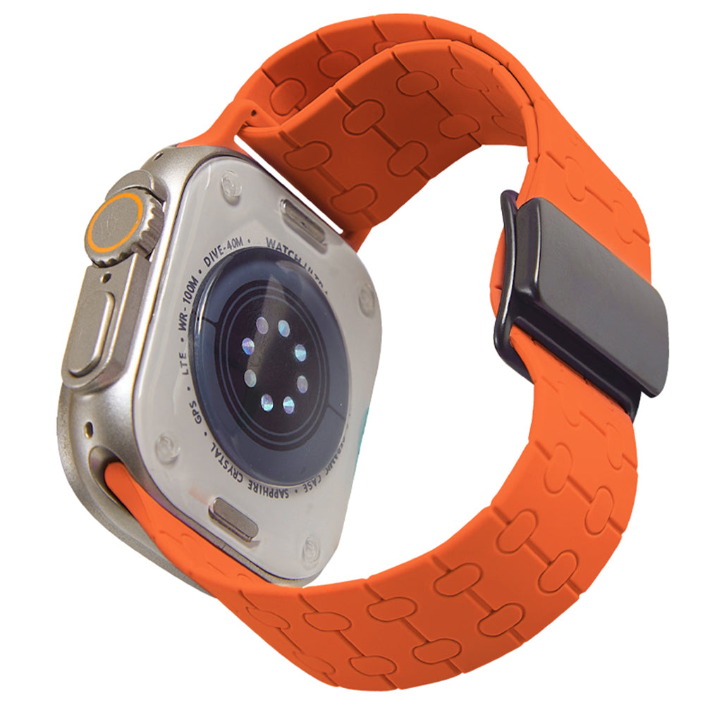For Apple Watch Ultra 2 Ultra 49mm / Series 9 8 7 45mm / 6 5 4 SE (2022) SE (2023) SE 44mm / 3 2 1 42mm Liquid Silicone Strap - Black