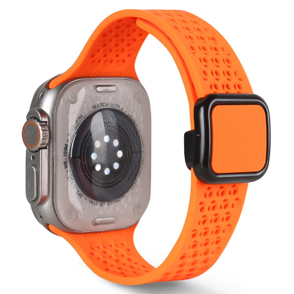 For Apple Watch Series 9 8 7 41mm / 6 5 4 SE (2023) SE (2022) SE 40mm / 3 2 1 38mm Magnetic Silicone Band - Blackish Green