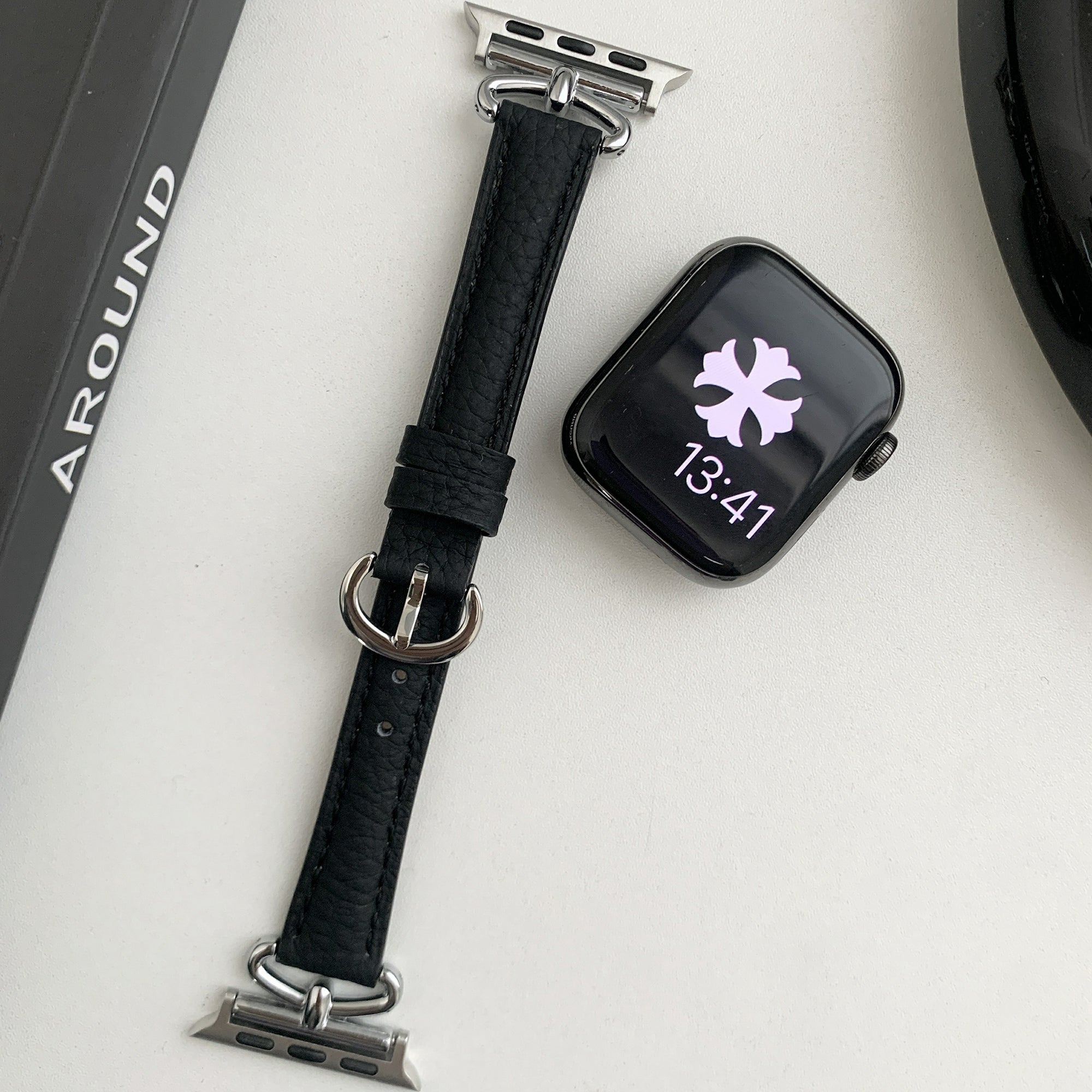 For Apple Watch Ultra 2 Ultra 49mm / 9 8 7 45mm / 6 5 4 SE (2023) SE (2022) SE 44mm / 3 2 1 42mm Slim Genuine Cow Leather Watch Band - Coffee / Black Buckle