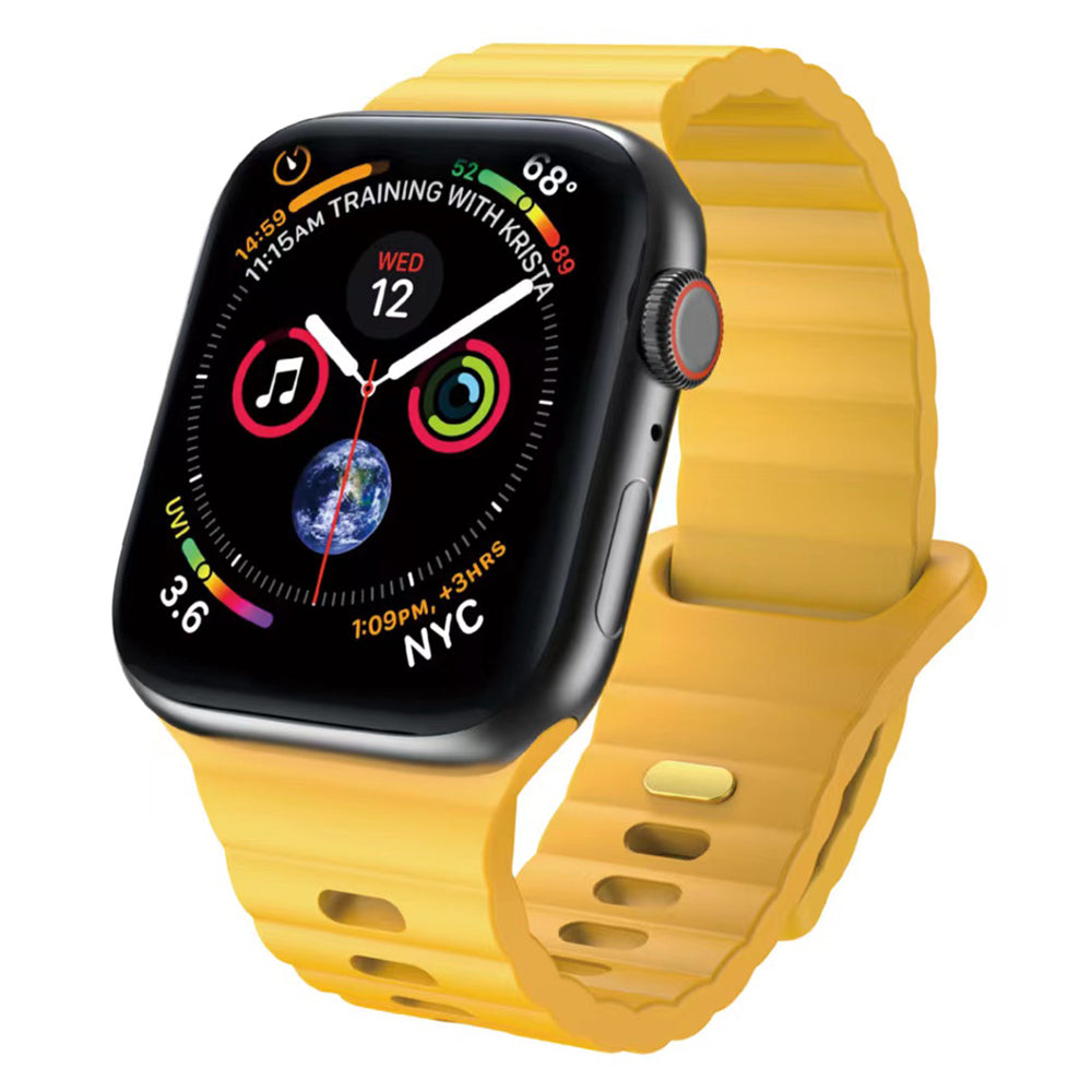 For Apple Watch Ultra 2 Ultra 49mm / 9 8 7 45mm / 6 5 4 SE (2023) SE (2022) SE 44mm / 3 2 1 42mm Silicone Watch Band with Nail Buckle - Yellow
