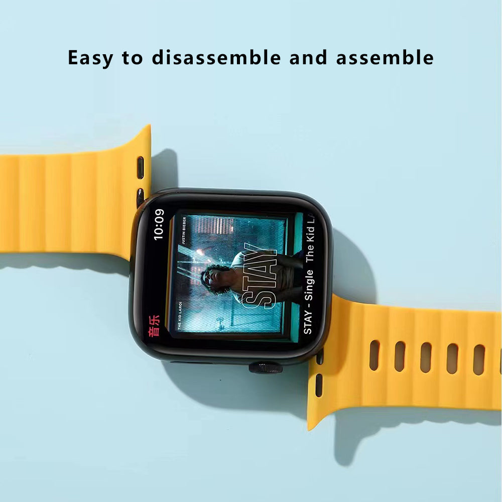 For Apple Watch Ultra 2 Ultra 49mm / 9 8 7 45mm / 6 5 4 SE (2023) SE (2022) SE 44mm / 3 2 1 42mm Silicone Watch Band with Nail Buckle - Yellow