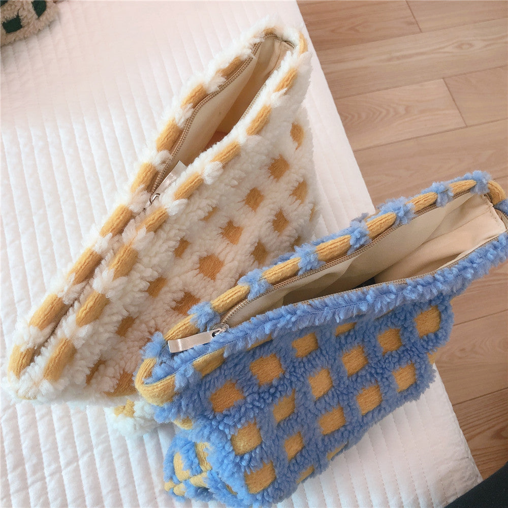 124 Soft Plush Fabric Toiletries Storage Pouch Women Teen Girls Makeup Organizer Cosmetic Travel Bag