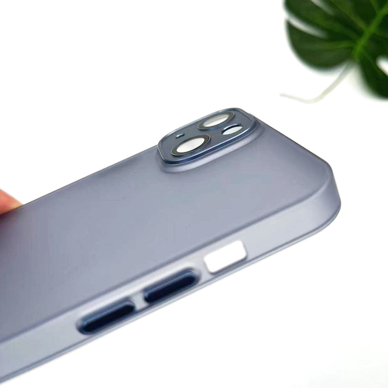 For iPhone 13 6.1 inch Ultra Thin PC Back Cover Aluminum Alloy Camera Lens Protection Rubberized Phone Case