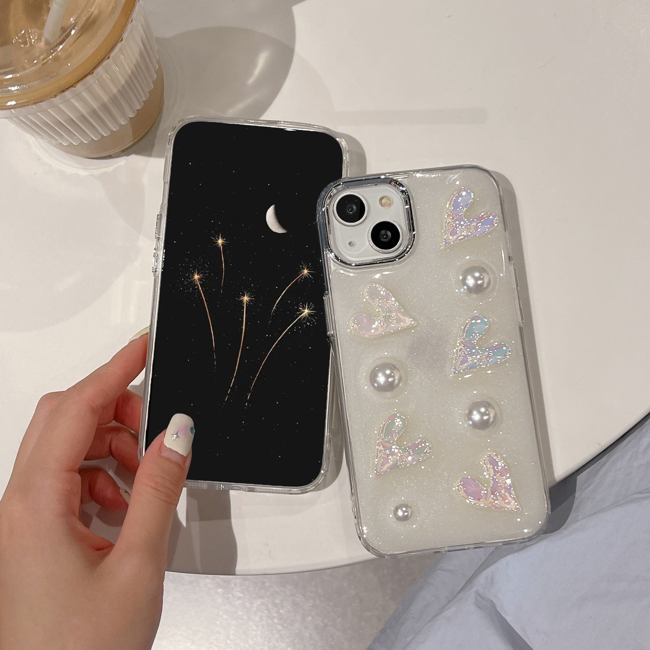 Pro iPhone 13 Pouzdro na telefon proti poškrábání Galvanické pokovování Laser Hearts Akrylový TPU kryt telefonu s perleťovým dekorem