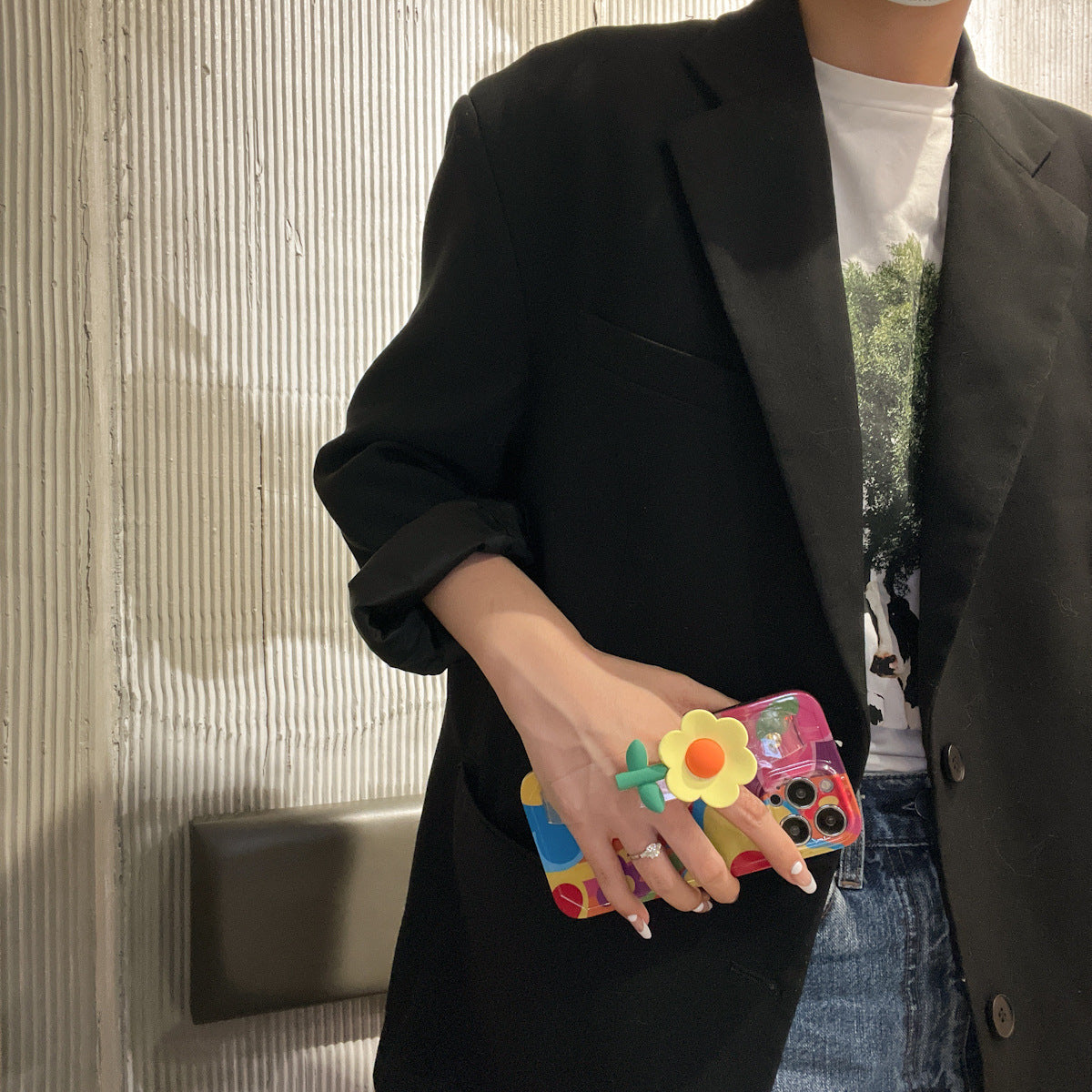 Til iPhone 14 Pro telefonetui med blomsterdekoration Gennemsigtigt armbånd Blødt TPU mønster printcover