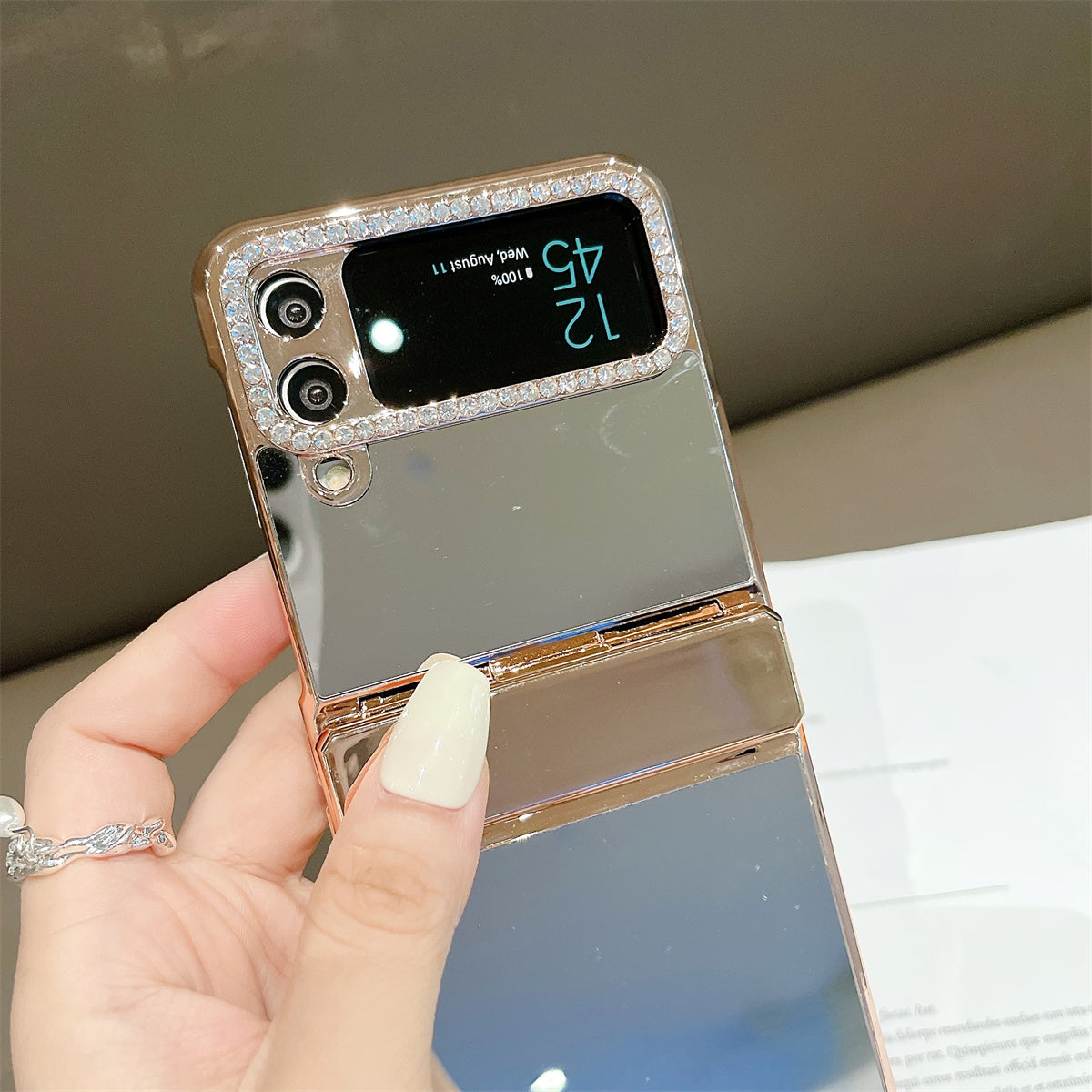 For Samsung Galaxy Z Flip4 5G Shockproof Case Mirror Surface Hard PC Phone Cover Lens Frame Decorated with Rhinestone