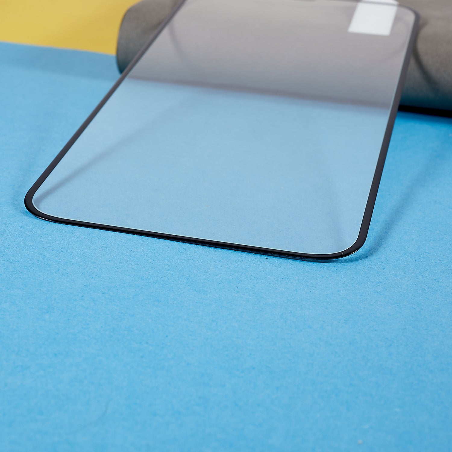 RURIHAI For iPhone 12 Pro Max 6.7 inch 0.26mm Ultra Clear AGC Glass 3D Carbon Fiber Edge Full Glue Screen Protector