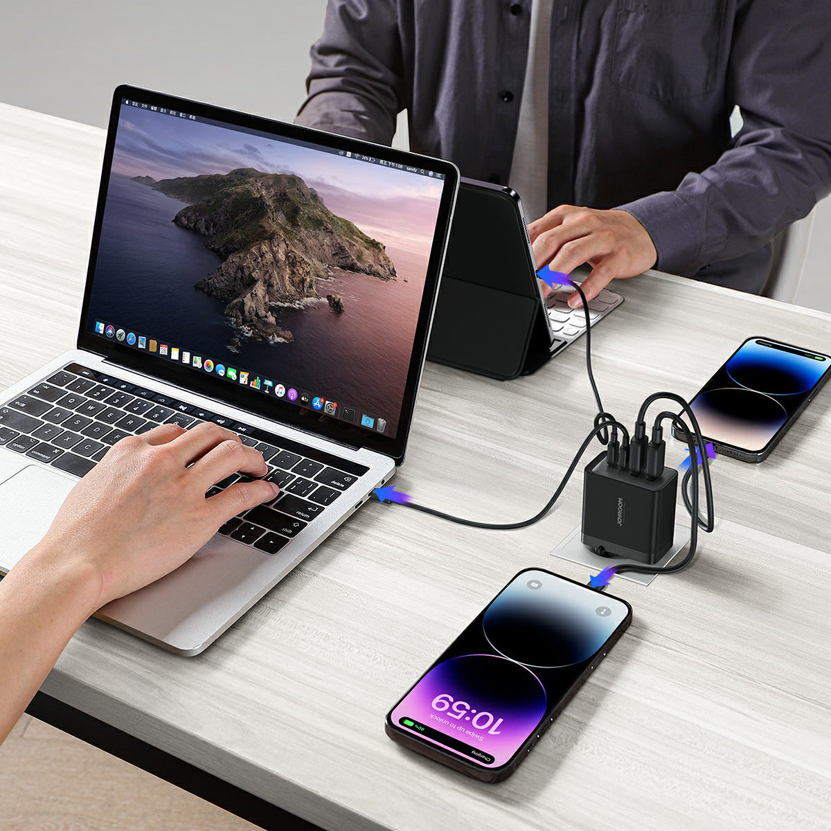 JOYROOM TCG02 GaN Ultra 67W 4-Port Fast Charger Block 2USB 2Type-C Portable Wall Charger Set with 1.2m 100W Type-C Cable