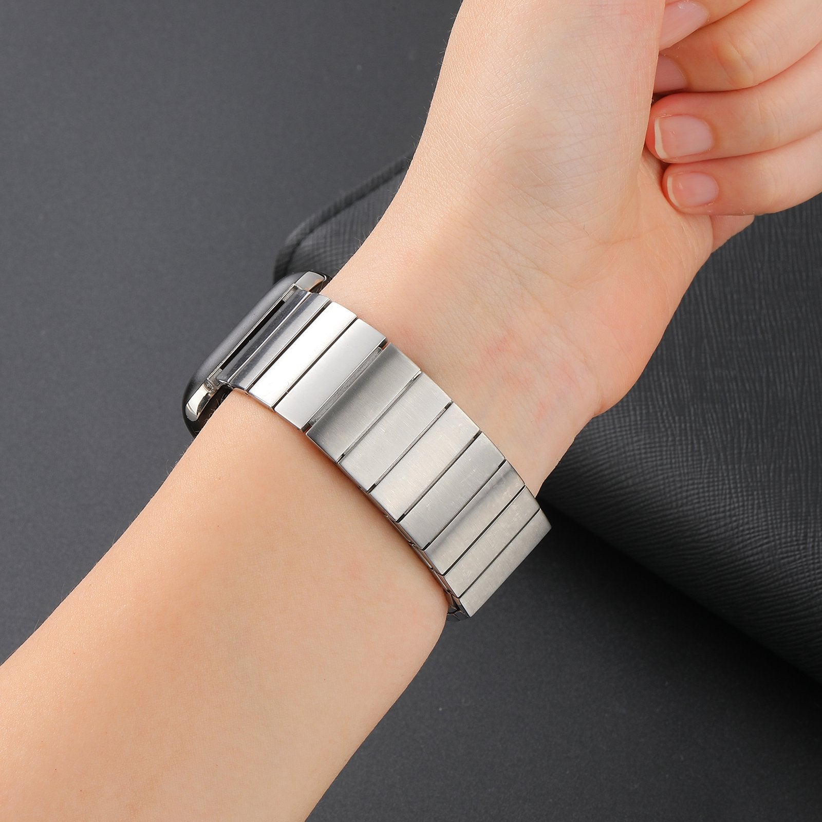 For Apple Watch Series 9 8 7 41mm 6 5 4 SE (2023) SE(2022) SE 40mm 3 2 1 38mm Quick Release Watch Band Magnetic Stainless Steel Replacement Watch Strap