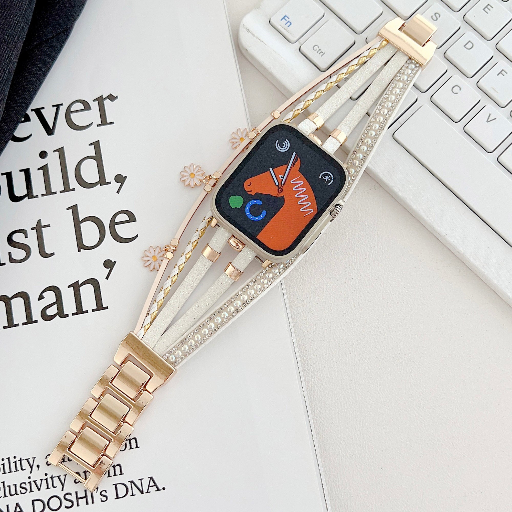 For Apple Watch Ultra Ultra 2 49mm Series 9 8 7 45mm 6 5 4 SE SE (2022) (2023) 44mm 3 2 1 42mm Metal Leather Strap Flower Pendant Bracelet Watch Band
