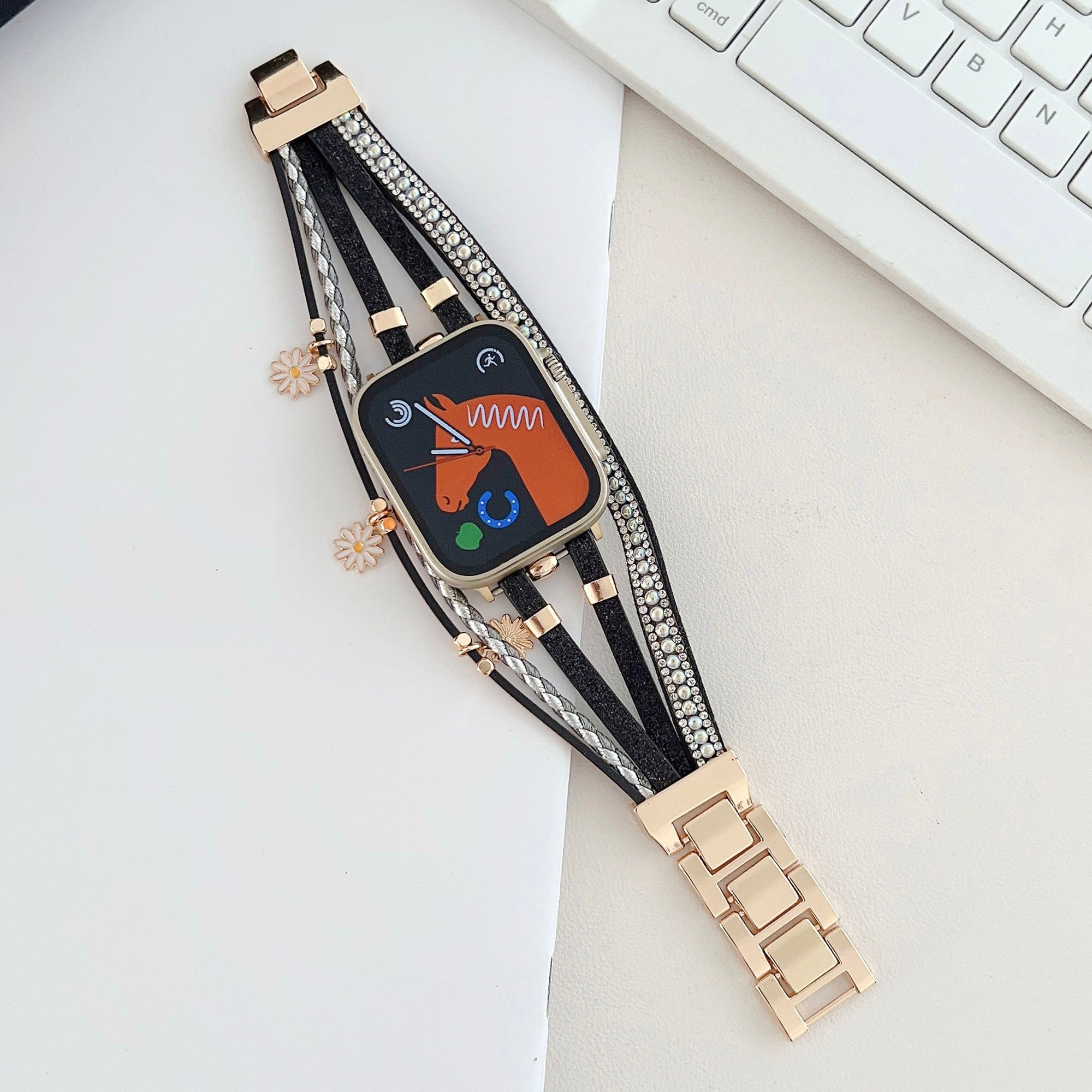 For Apple Watch Ultra Ultra 2 49mm Series 9 8 7 45mm 6 5 4 SE SE (2022) (2023) 44mm 3 2 1 42mm Metal Leather Strap Flower Pendant Bracelet Watch Band