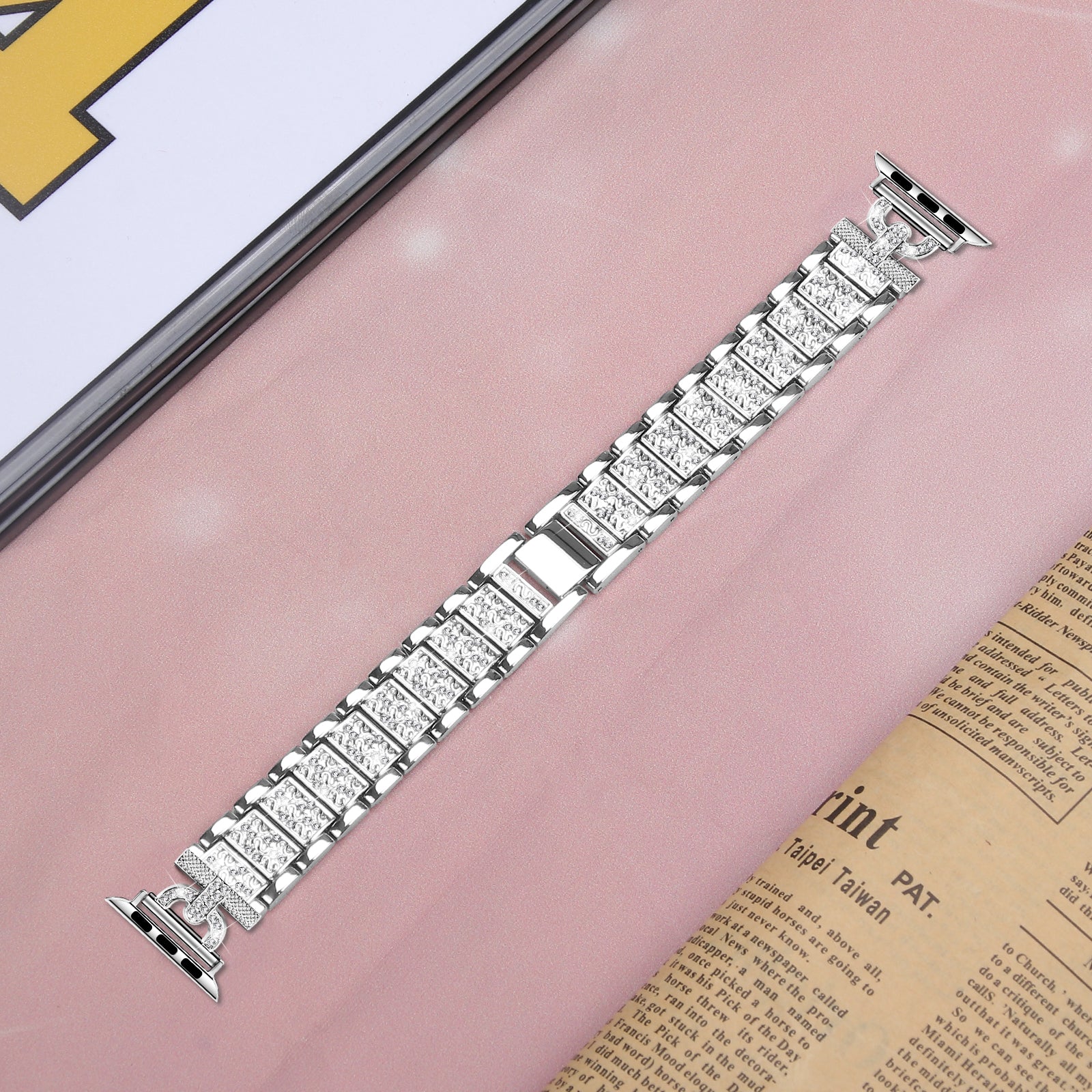 Watch Band for Apple Watch Series 9 8 7 41mm 6 5 4 SE SE (2022) SE (2023) 40mm Series 3 2 1 38mm Stainless Steel Rhinestone Decor Watch Strap