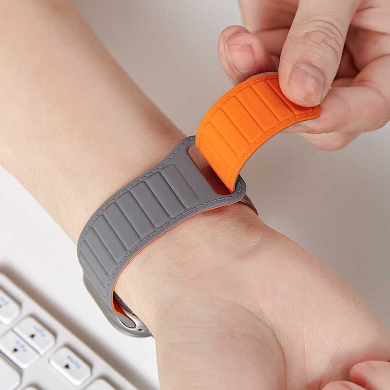 For Apple Watch Ultra 2 49mm Series 9 45mm SE (2023) 44mm Ultra 49mm 8 7 45mm 6 5 4 SE (2022) SE 44mm 3 2 1 42mm Silicone Band Color Match Magnetic Watch Strap