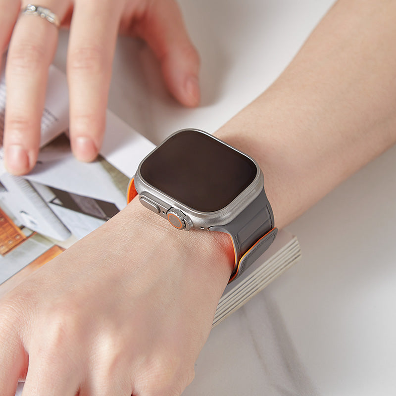 For Apple Watch Ultra 2 49mm Series 9 45mm SE (2023) 44mm Ultra 49mm 8 7 45mm 6 5 4 SE (2022) SE 44mm 3 2 1 42mm Silicone Band Color Match Magnetic Watch Strap